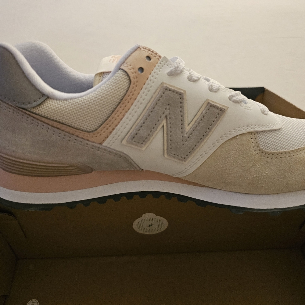 NEW BALANCE 574